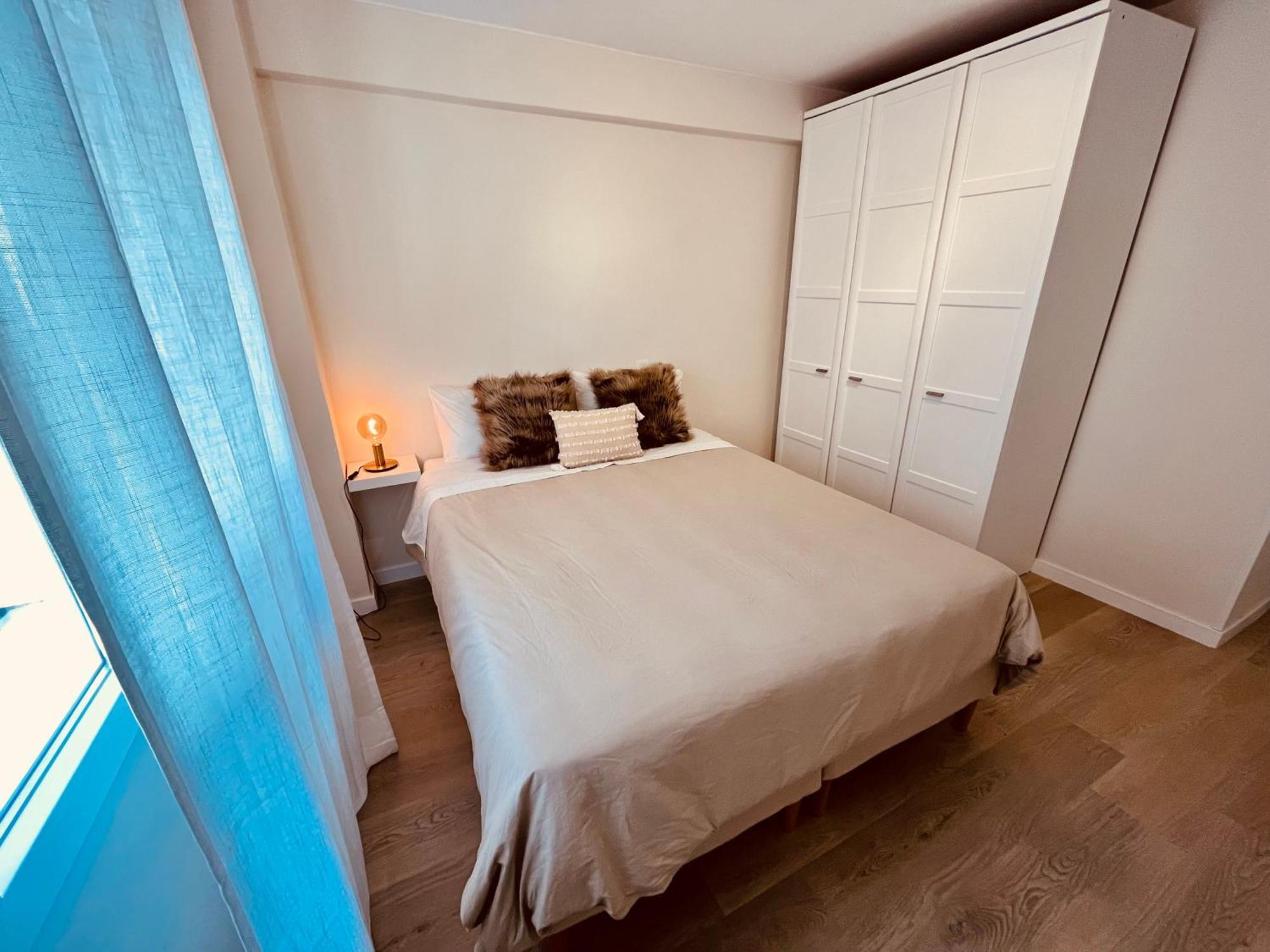 Premio Real 18 Apartment Gijon Exterior photo